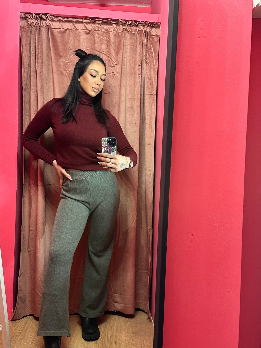 Pantaloni momy
