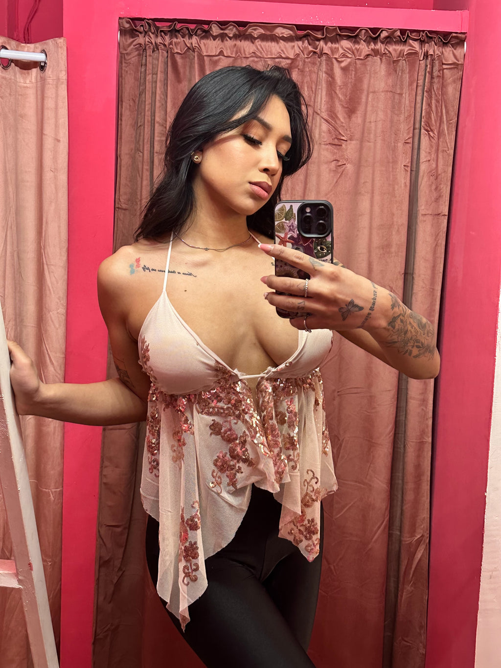 Top Nora